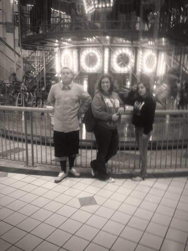 mobilewrenches's tweet image. At the Valencia Town Center Mall with the fam