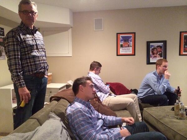 gracenolden's tweet image. lets be original guys #sameshirt #differentcolor