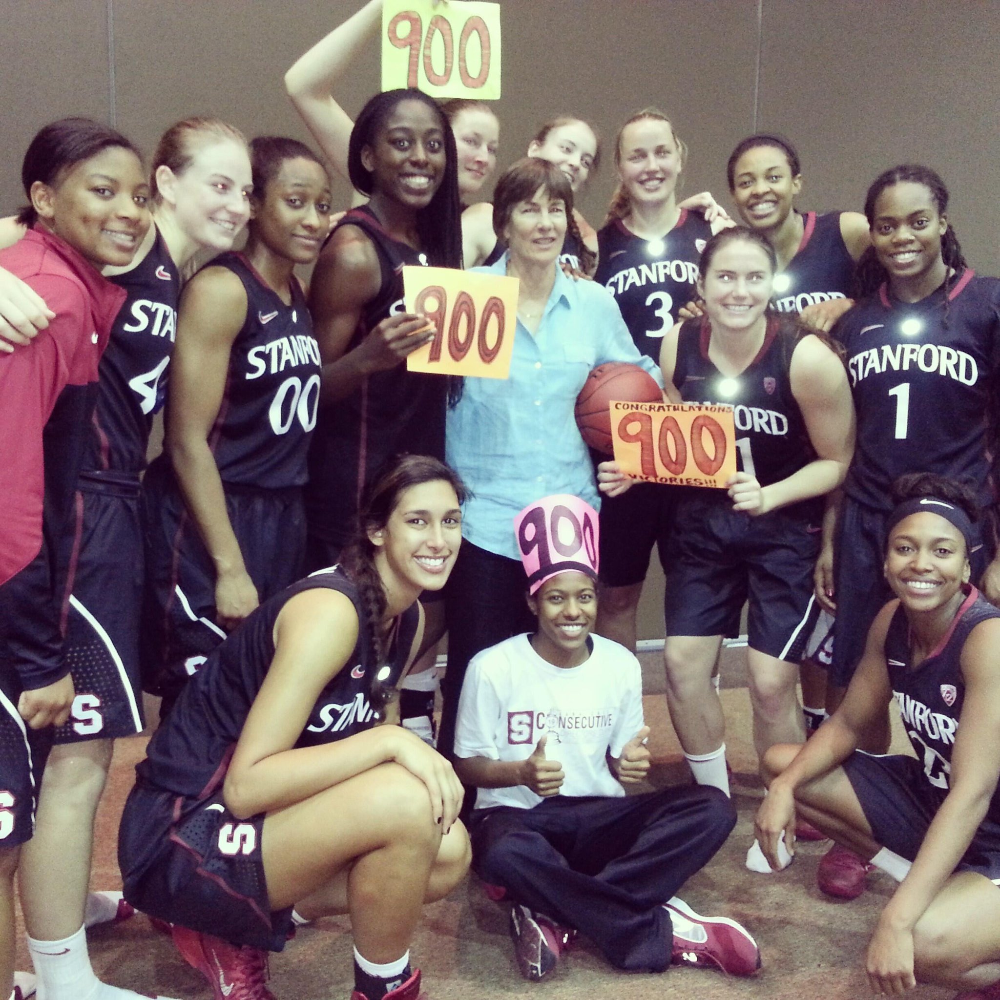 Stanford Coach Getting 900