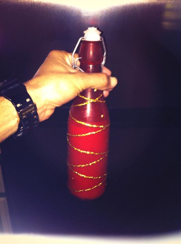 b88sk8boy's tweet photo. Típico 🌴���🎅 desde hoy otras navidades! http://t.co/uZcgJa3S48