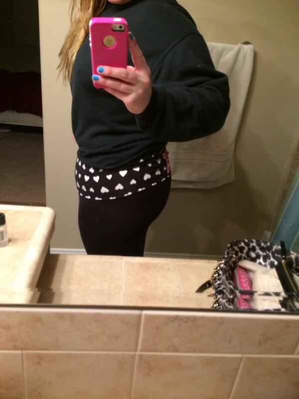 FletchHerCox's tweet image. Some #booty for ya. #isquat #idead