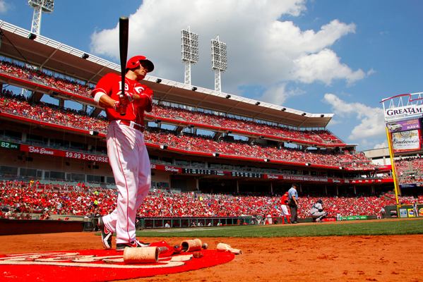 Cut4's tweet image. Followers to RETWEET are eligible to win a baseball signed by @Reds slugger Joey Votto. #MLBFC