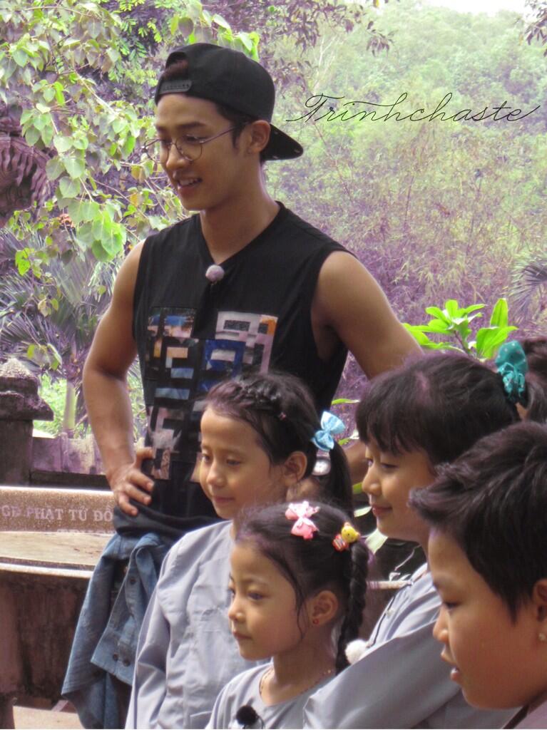 BaIUt7XCIAA-QvK.jpg:large