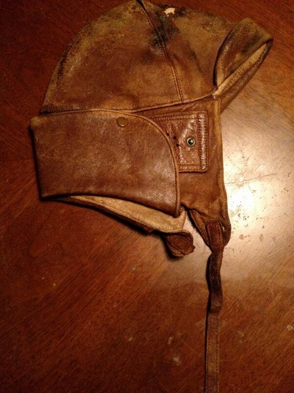DogAnimalFilms's tweet photo. 1920s pilot hat from Super 8 feature DONOVAN SLACKS https://t.co/R1qpWK4eho #indiefilm https://t.co/qA4OUmlBkh #gs8d ,