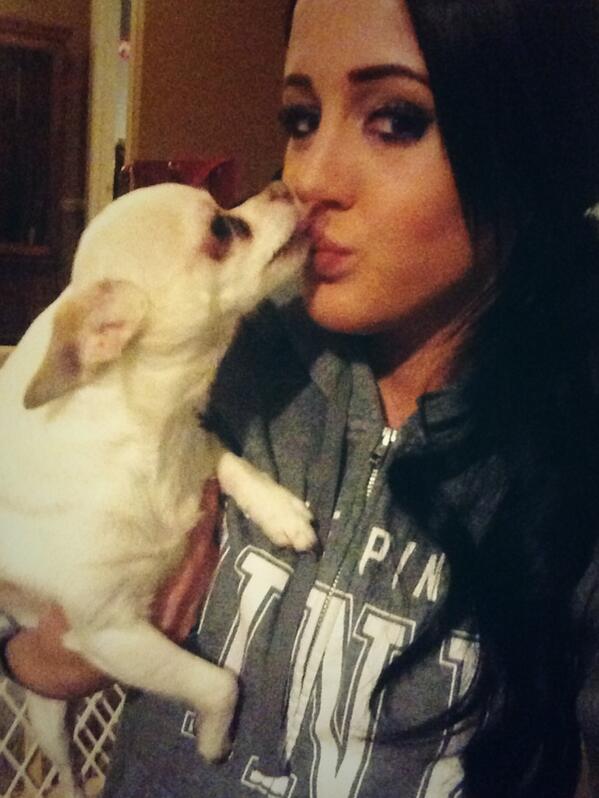 andi_xo's tweet photo. Puppy love🐶💕 http://t.co/j0Exft2SaI