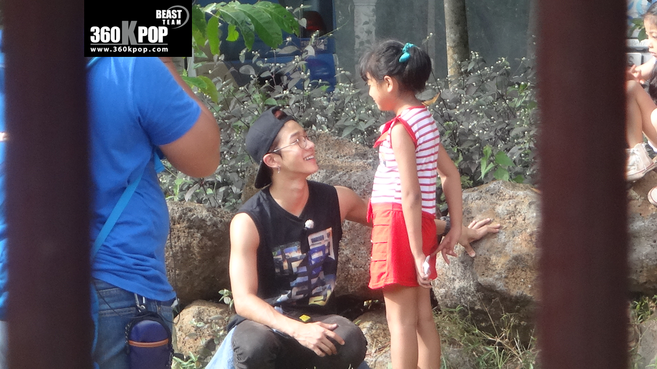 BaJ0x-nCAAAJxQX.png:large