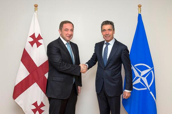 EUNATOgovge's tweet photo. Meeting between NATO Secretary General and the State Minister on European and Euro-Atlantic Integration of Georgia http://t.co/uTtOK3eVlE