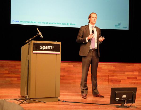 paragon_eu's tweet photo. @gijsberndsen nogmaals bedankt voor het delen van kennis over marketing &amp; sales alignment! #dimday13 @jorritdrieenh http://t.co/b5VEwSV34M