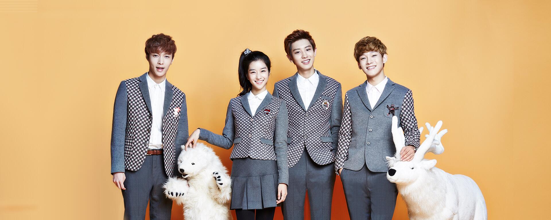  تحديث IVY Club بصور لـ EXO BaJHr7ACMAAbC3B