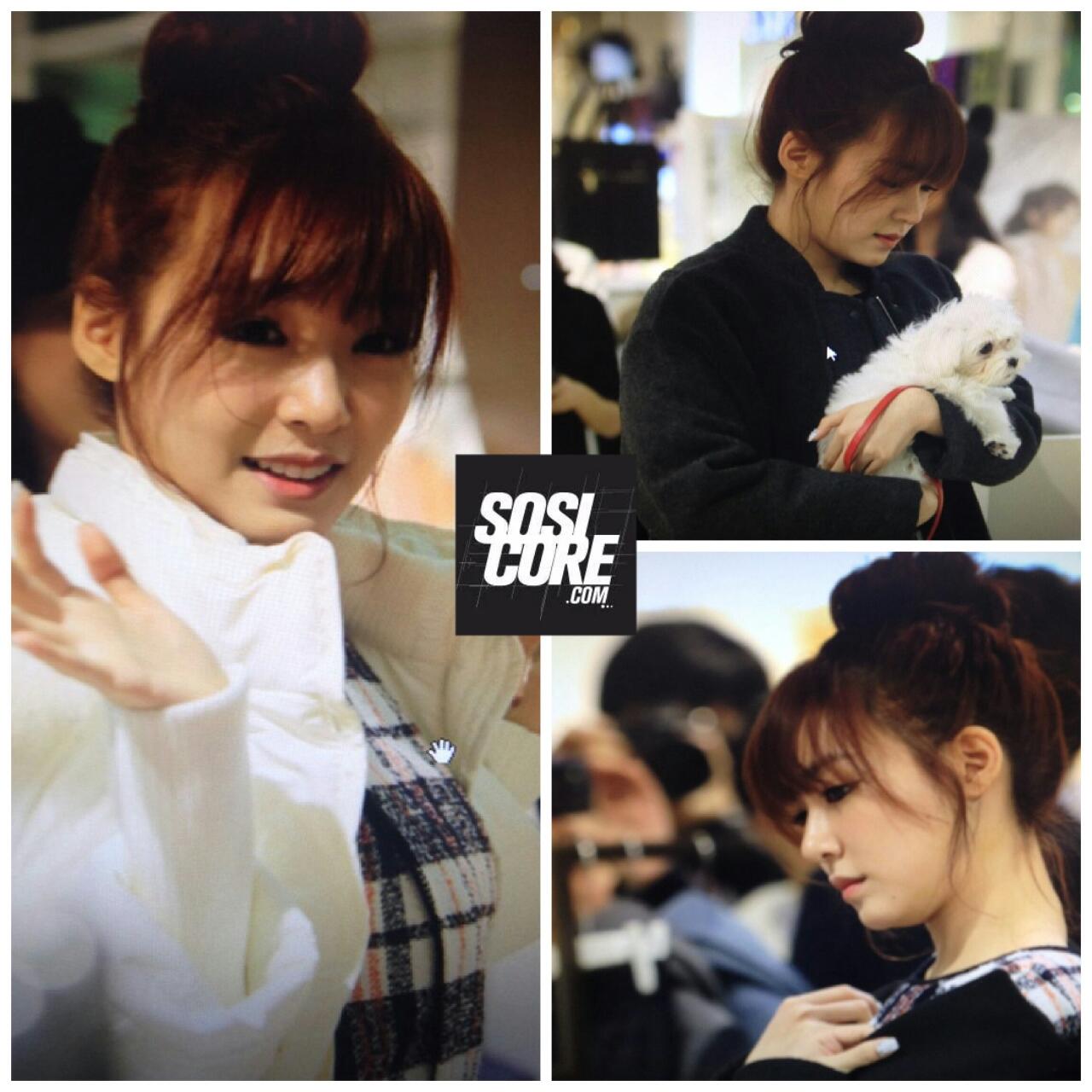 [PIC][28-11-2013]Tiffany ghé thăm cửa hàng "QUA" ở Hyundai Department Store vào trưa nay - Page 4 BaJL4zECUAAMsr6