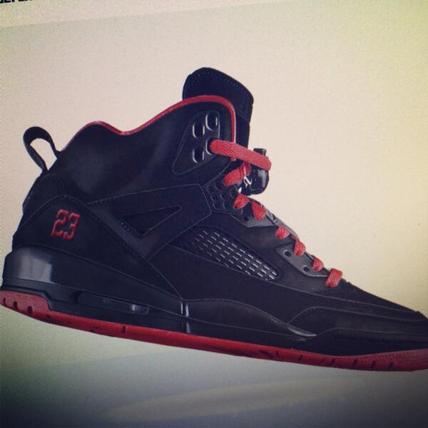 dnlschndlr's tweet photo. Neue Babys #Jordan #Spizike #NikeID http://t.co/bsUVOYHguC