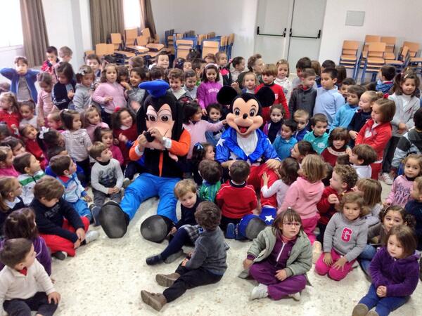 La Hermandad <a href="/MontemayorGJ/">GrupoJovenMontemayor</a> presenta a los alumnos del CEIP El Ruedo la fiesta infantil de este fin de semana