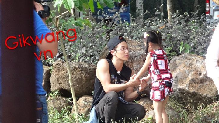 BaJyHcgCAAAMOwx.jpg:large