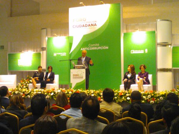 Construye transparencia <a href="/Barbara_Botello/">Bárbara Botello</a> con Foro de Participación Ciudadana. Para un buen gobierno