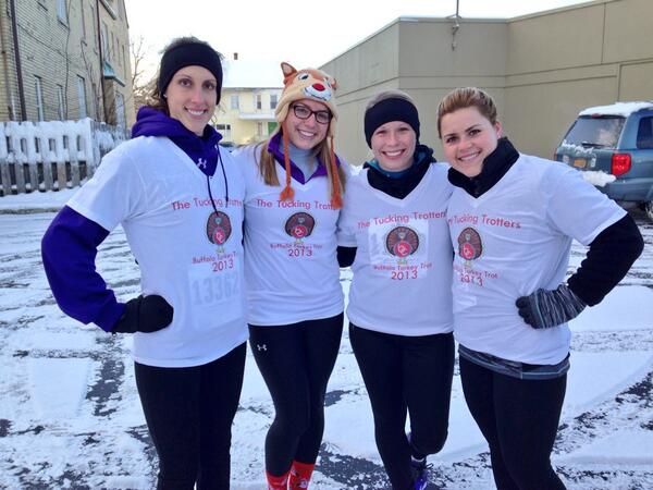 gschnitter24's tweet photo. Tucking Turkey's!! #buffalove #turkeytrot @BarreCentric @lmschneller @morganleigh914 http://t.co/PYaJEjfuT2