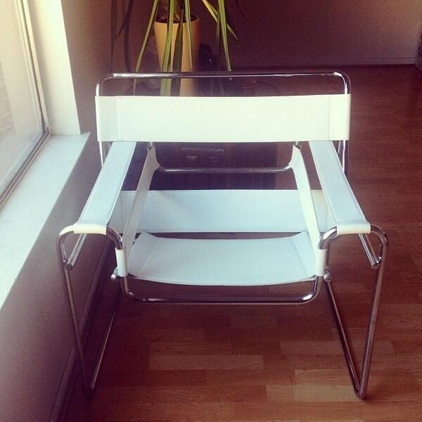 Home for the holidays and seeing this familiar #WassilyChair  #MarcelBreuer #timelessfurniture #interiordesign