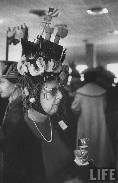 KeyCollection_'s tweet image. Funny hat