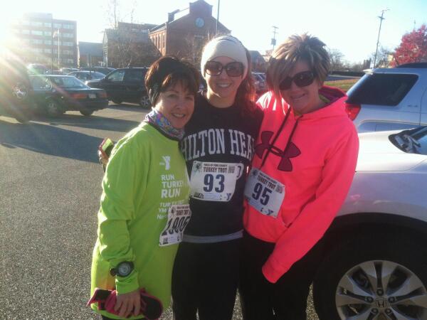 mscorzel's tweet photo. Turkey Trot- run or freeze to death! http://t.co/obrlHS2nqd