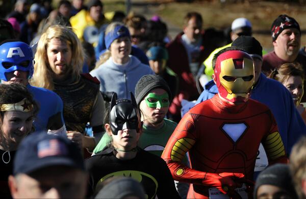 Jess_Robitaille's tweet photo. “@sddunn: Plenty of costumes at the Manch Rd race today. Check out the Super Heroes. #MRR http://t.co/5vEcX3Ne5m” @Victoria_Dianne AVENGERS