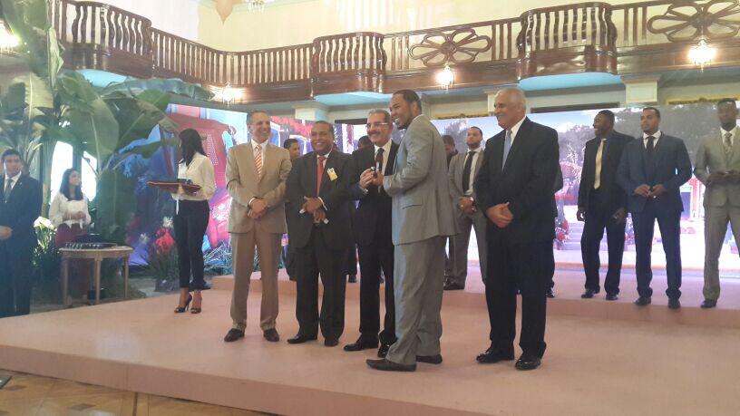 BaLXjdiIMAA_VeL.jpg:large