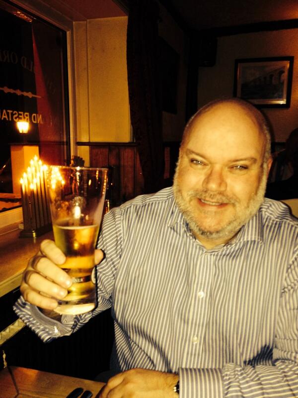 Rentruck's tweet image. Lovely candlelit dinner with @mark_tomkinson #insuranceguru