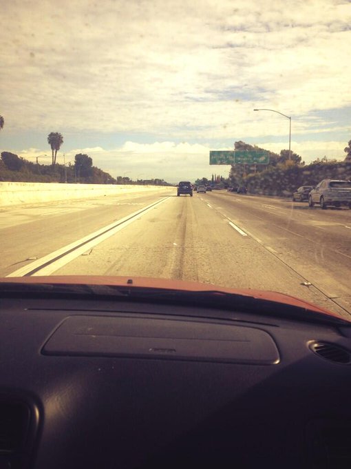 On the way to Las Vegas for thanksgiving  with @Skin_Diamond for family meeting time🙀 http://t.co/De<a href="/tag/trueasphyxianoir"class="tags"><span>#trueasphyxianoir</span></a>