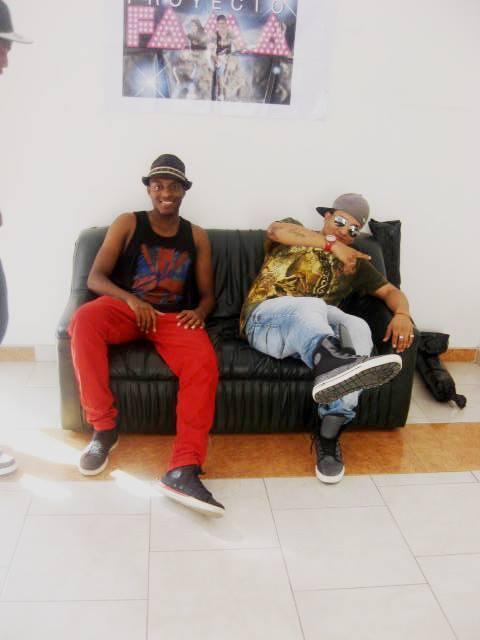 andreacamilacai's tweet photo. he is the only live now and I am a present fansnow http://t.co/ePzHn8pbBX
