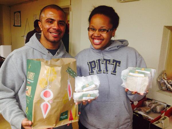SabSaunders's tweet image. Thank you @PaneraBread for providing lunch to our @ULYPGP #ThanksgivingDay volunteers! #Thankful #MovementWork