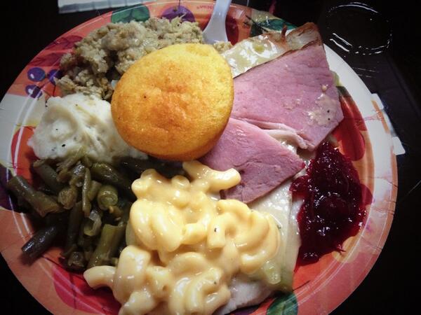 MayraMorenoTV's tweet image. Yummy meal at work thanks to our boss @tvsanders .... Happy Thanksgiving! #foodcoma #timefornap