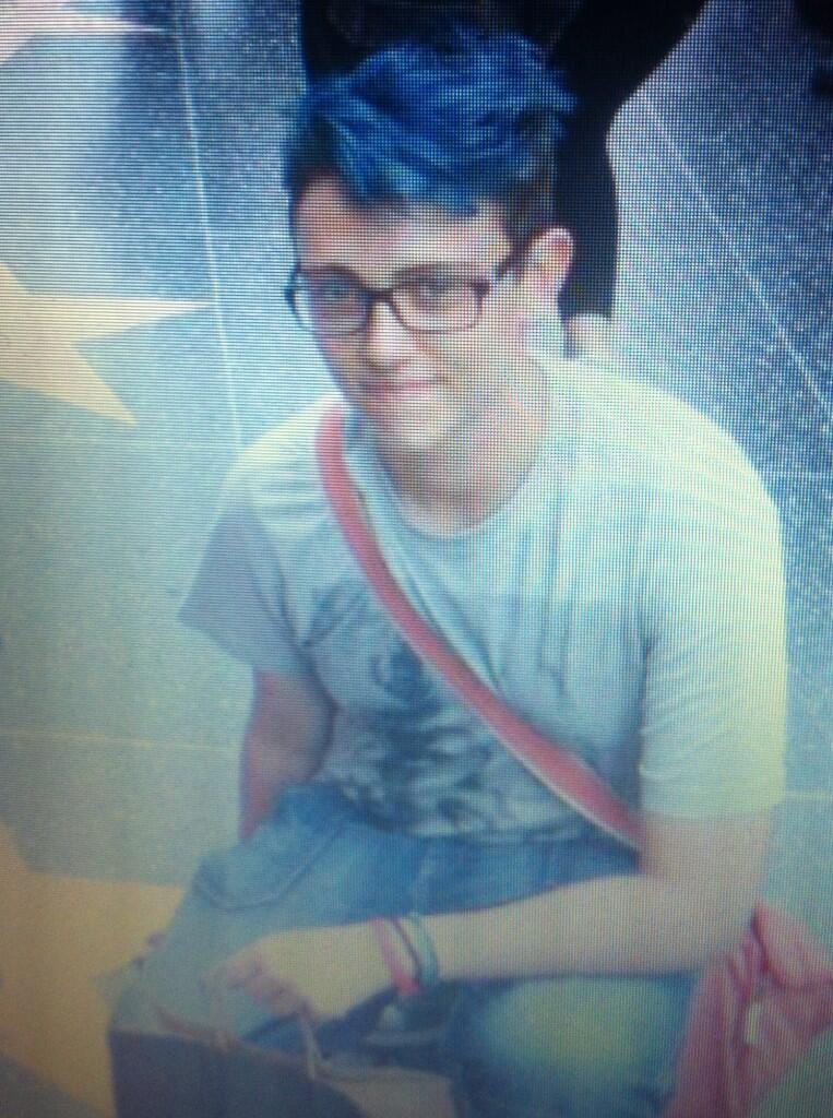 BaLnxY2IUAATORs.jpg:large