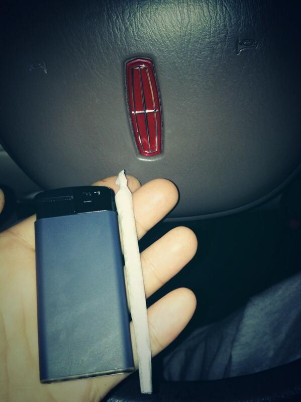 ninemill's tweet photo. #Piff #Time🚬 http://t.co/BJ9e3JpLYA