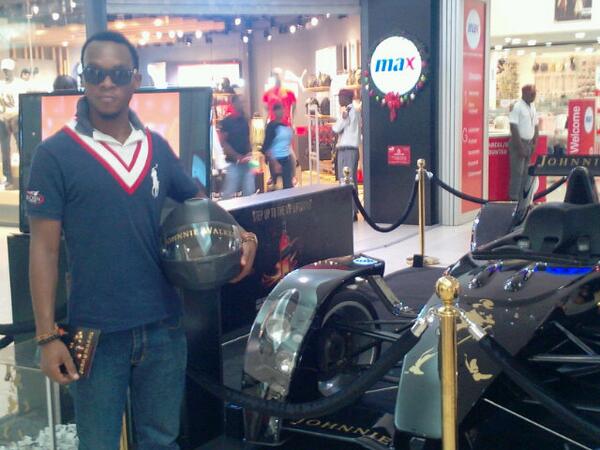 TheTripOmon's tweet image. Its all about Johnny Walker baby... #StepUp2VIP