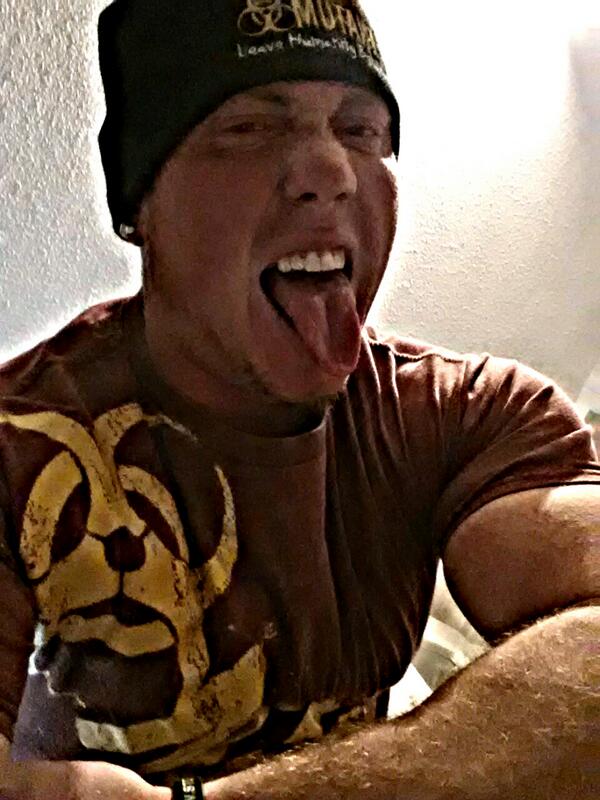 Darkskindad77's tweet image. “@MUTANT_FREAK_: Off to go BLOW THESE FUKKIN ARMS UP!!! #MutantPUMP #MutantMAYHEM #MutantMODE #TeamMUTANT http://t.co/ITnDp2tuR0”Bang! Bang!