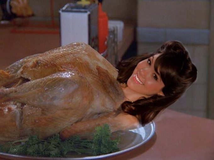 Watch Claire Sinclair's leaked NSFW photo on TwXstars