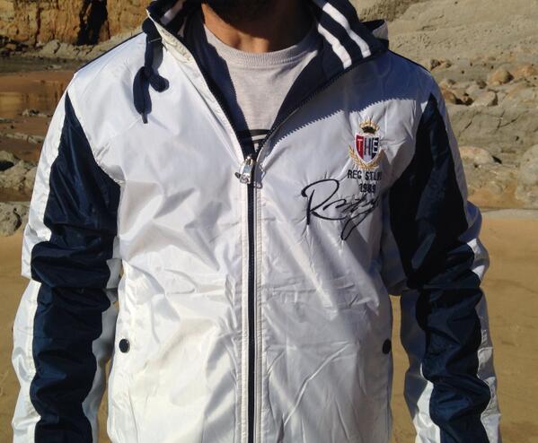 Stndr2's tweet photo. Nueva tienda de ropa y complementos: http://t.co/R6MXqNYF35 seguirnos y enteraros d todas las novedades @dueshop1 RT http://t.co/AhMoGi8PQP