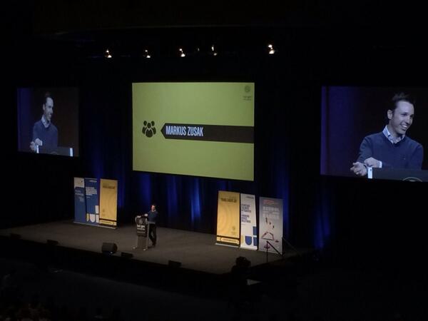 BuddhaDeFunkt's tweet photo. #nyld omg @Mirandaaa831 i'm being lectured by @markuszusak author of The Bookthief :) jealous? http://t.co/PUWcvZu8py