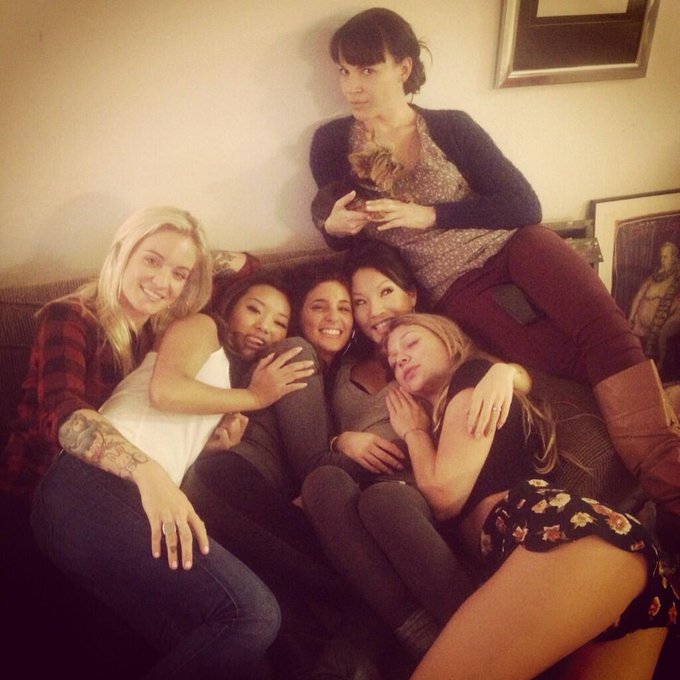 50% eating, 50% taking selfies @HeatherPardieu @alinalixxx @StasiEsper @danadearmond @jessieslife #Thanksgiving