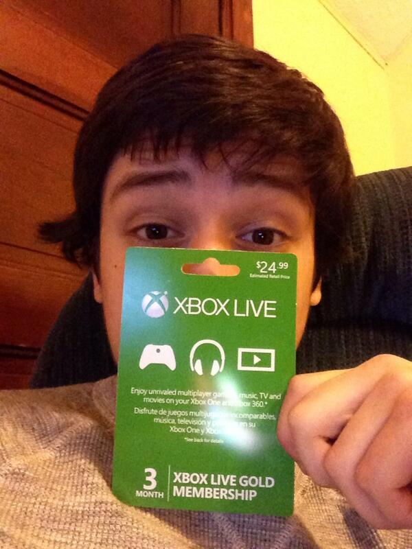 Hyderix's tweet image. Three month XBL giveaway must be following me and RT