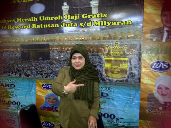 Anaxentha's tweet photo. Umroh/Haji plus daftr sgra ya All , DP Umroh 3,5 Jta dikurangi 3 Jta rupiah, pin BB 2802F28F,081297337155 http://t.co/xo9SRtRHFj