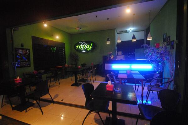 <a href="/Royalcafe3/">Royal cafe</a>
