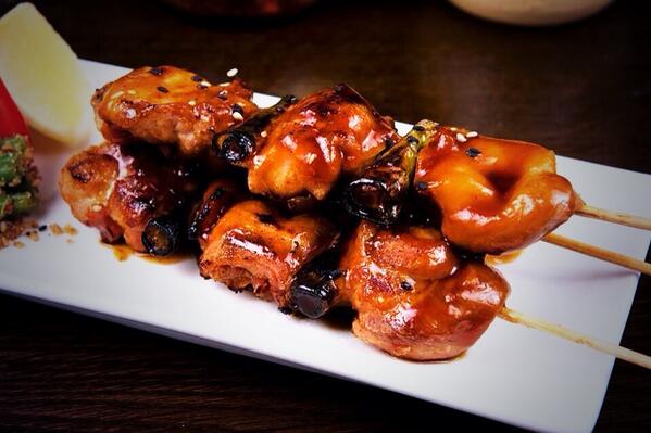 Oishiii_Tweet's tweet photo. We are giving away an Xmas meal for 2 just RT, follow and tell us your fave Japanese dish! #competition #sushi http://t.co/QaplFWObXS