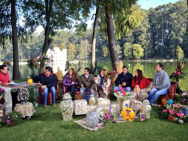 programa_hoy's tweet photo. Estamos transmitiendo desde "La Exhacienda de Chautla" @janmexico @SANDARTI @burrovan @Pepillo_Origel @negroaraiza2 http://t.co/HnyyAOuRrd