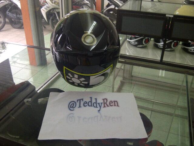 Terjual Helm AGV k3 dan GP-tech harga MIRING ukuran 