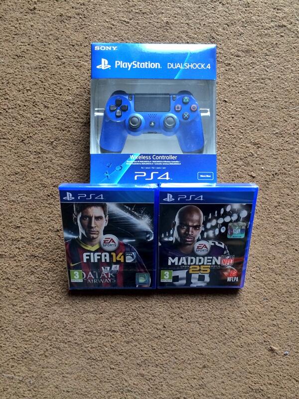 JJJitsu's tweet image. @Sony @PlayStation @PlayStationEU @EASPORTS @EAMaddenNFL @EASPORTSFIFA #BluePad #SportsPack #Madden25 #FIFA14 #PS4.