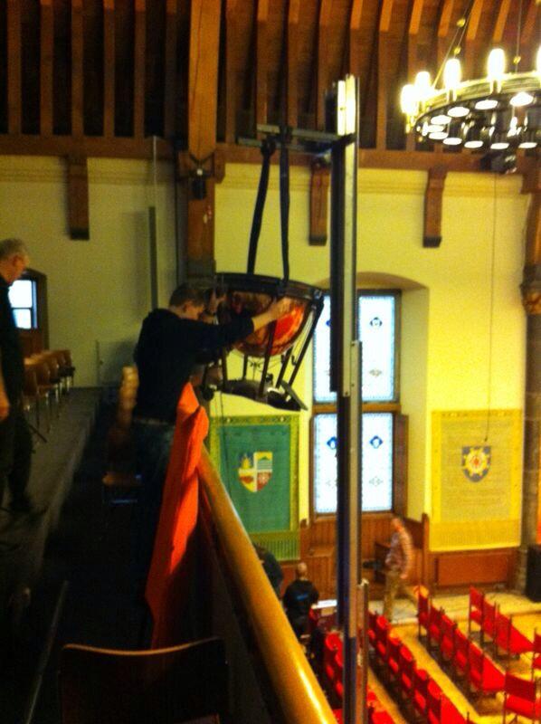 Het hijsen van de pauken is nog een hele klus. <a href="/200jaarNL/">Charles</a> #Apollo