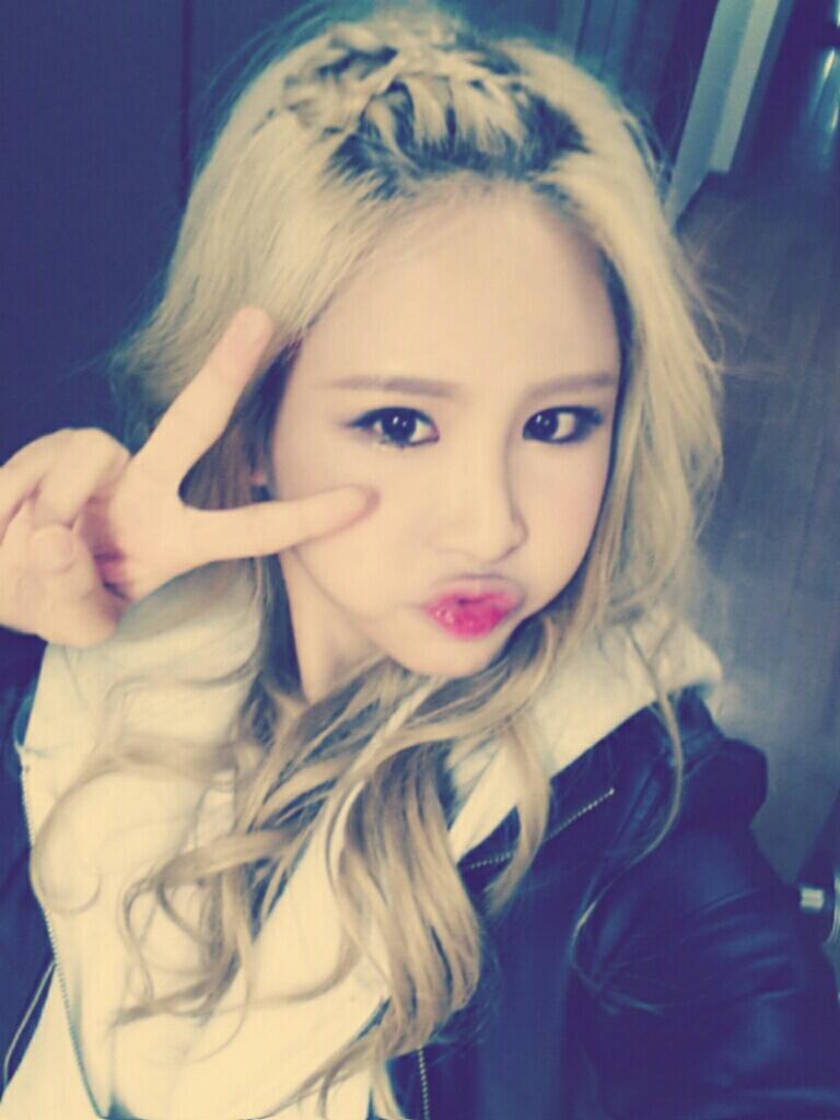 BaPVxT2CAAAKTpf.jpg:large