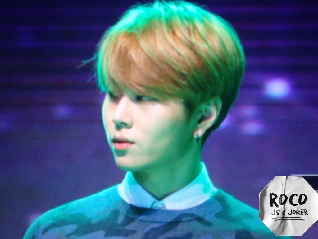 BaPhh44CUAAECYJ.jpg:large