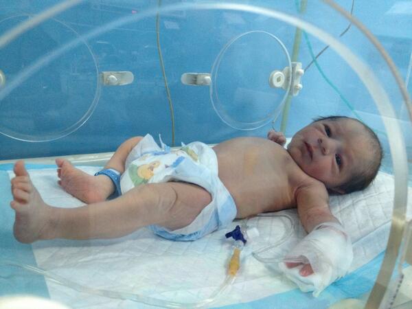 Refugees's tweet photo. Lebanon, an estimated 10k #Syria'n newborns will be registered w/ us in 2013 http://t.co/SqoMUV0VIL  #FutureOfSyria http://t.co/Mes3D4m63o