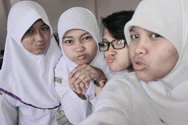 SBM_DC's tweet photo. cindy,mayang,monic,amel --> member sbm http://t.co/aVziwsTUFk