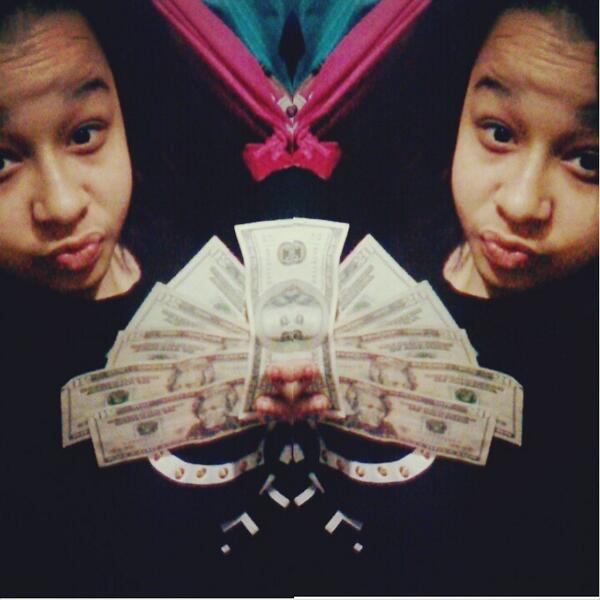 _rodneyKEEPER's tweet photo. I stay with $$$$ http://t.co/HRZWNrUQ6q